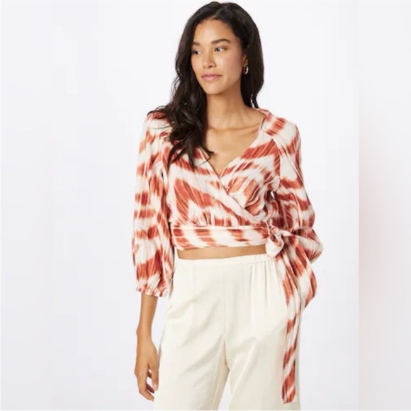 Banana Republic Linen Puff Sleeve StripeDyed Wrap Top - Picture 1 of 9